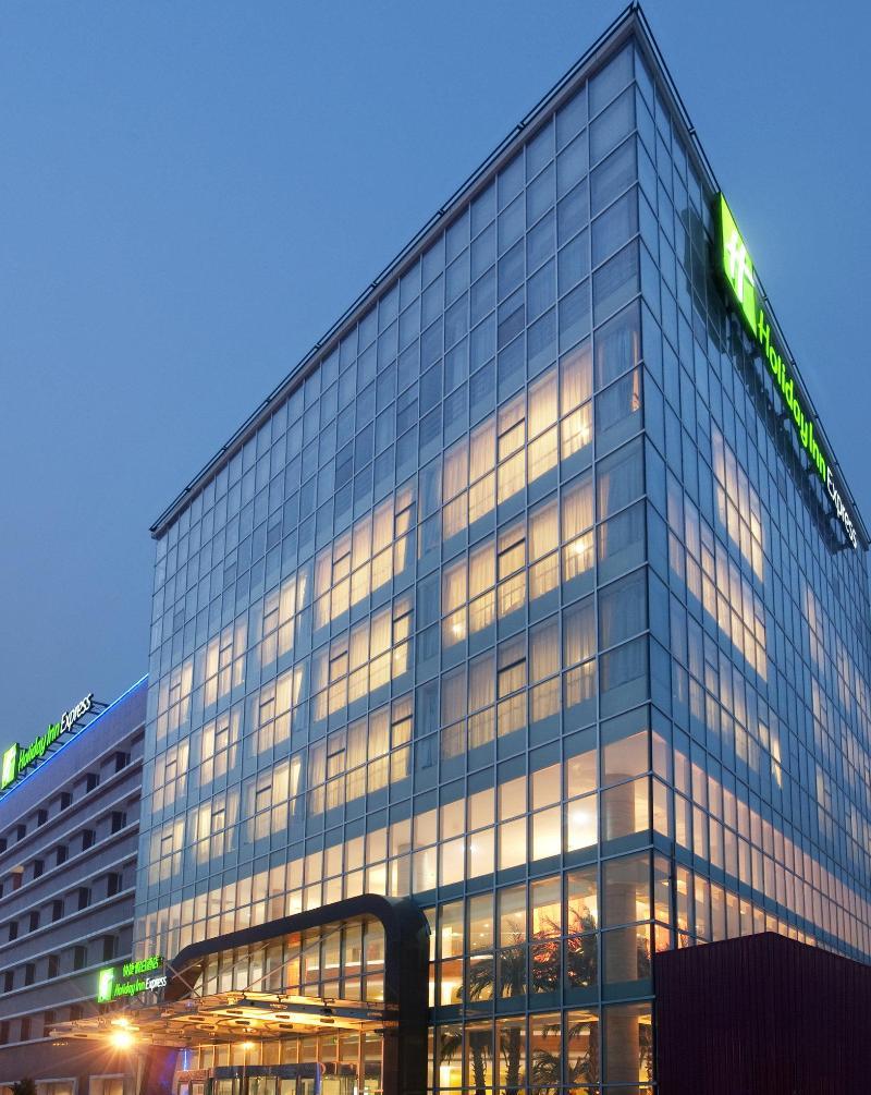 Holiday Inn Express Tianjin Airport By Ihg Zewnętrze zdjęcie